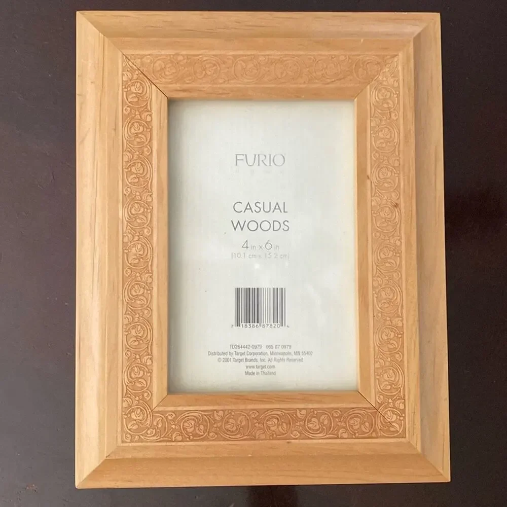 Vintage Furio light oak casual woods 4X6‎ photograph frame